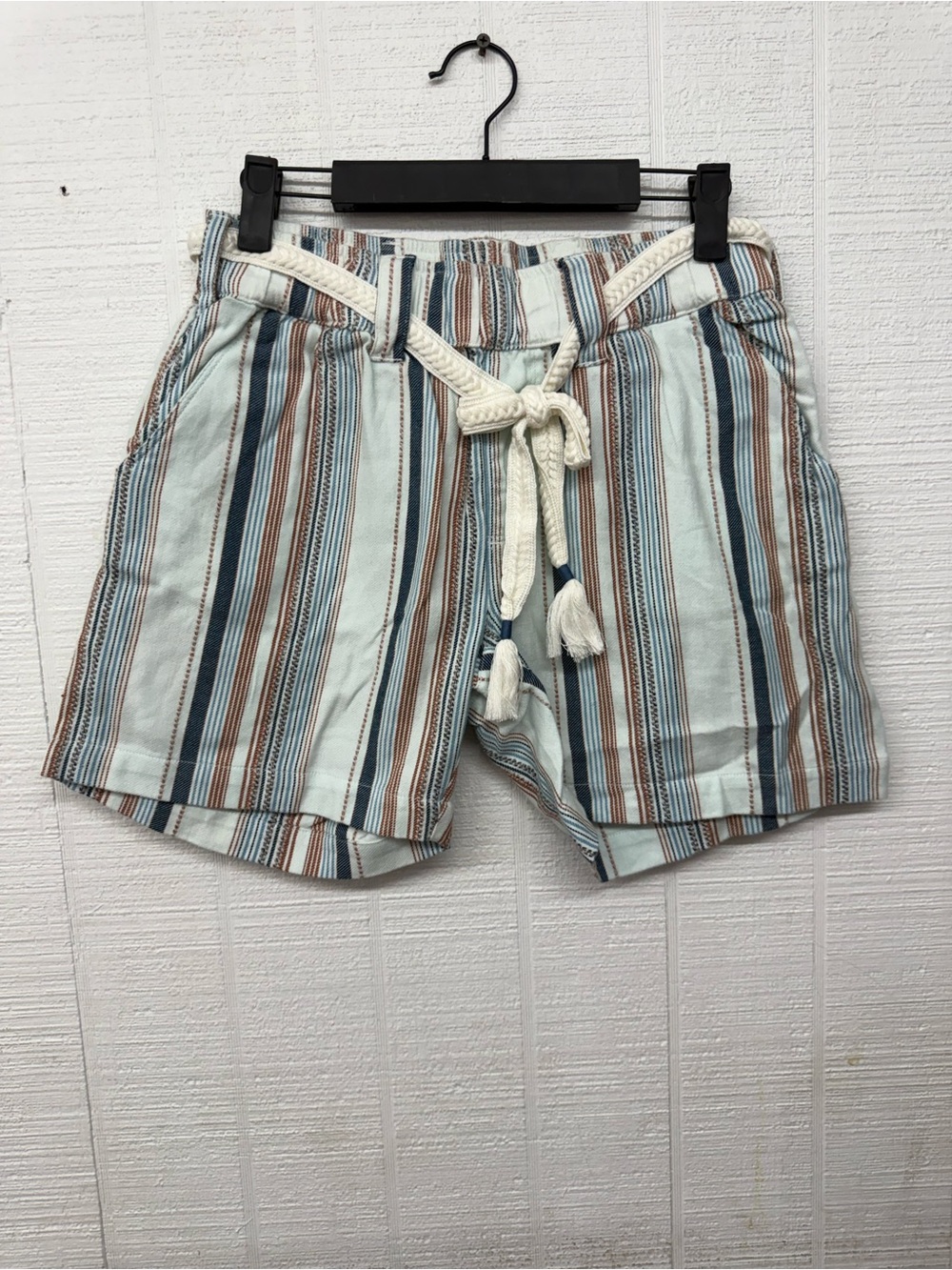 Aventura Men’s Striped Rope-Drawstring Shorts in Light Blue and Brown